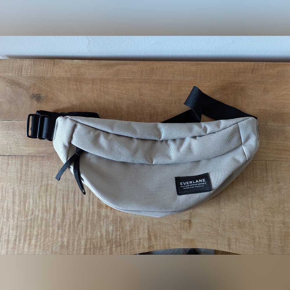 Everlane Renew Transit Fanny Pack - Warm Quartz